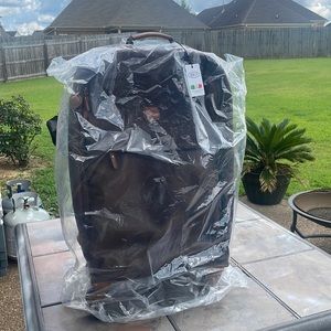 Brand New Bric’s Life 25” Spinner. RARE, Hard to Find! Never used. In Plastic!